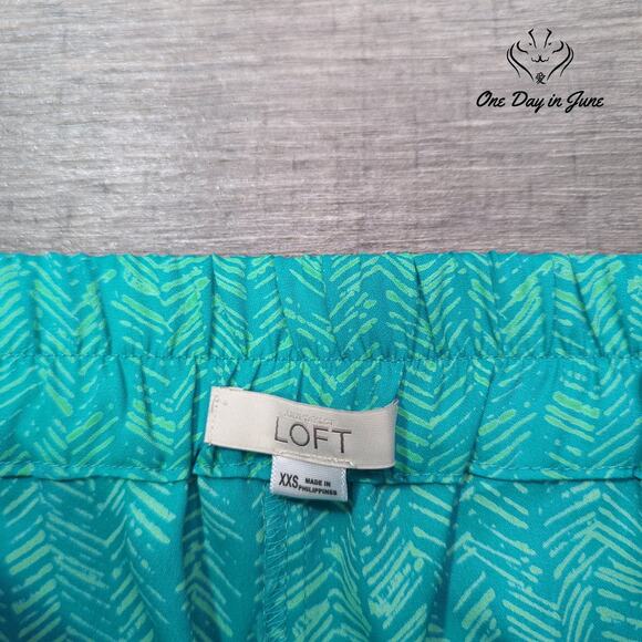 Loft Side Zip Casual Shorts Size XXS - Picture 2 of 7